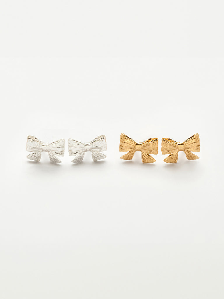 miritweinstockミリットウェインストック　サッドハウス Petite Folded Hearts Studs – Mirit Weinstock