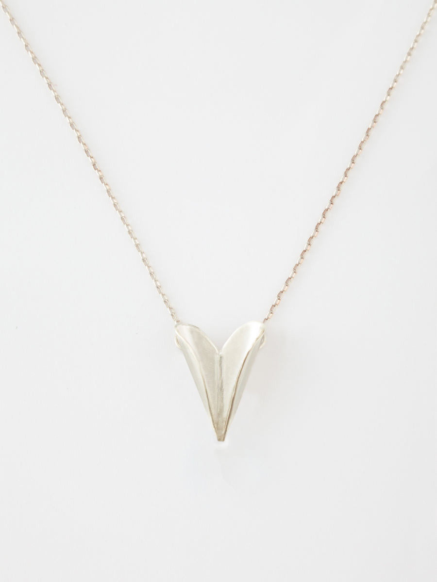 Petite Folded Heart Pendant – Mirit Weinstock
