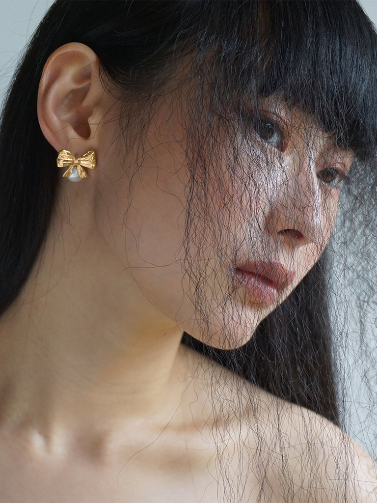 Bows and Pearls Earrings – Mirit Weinstock