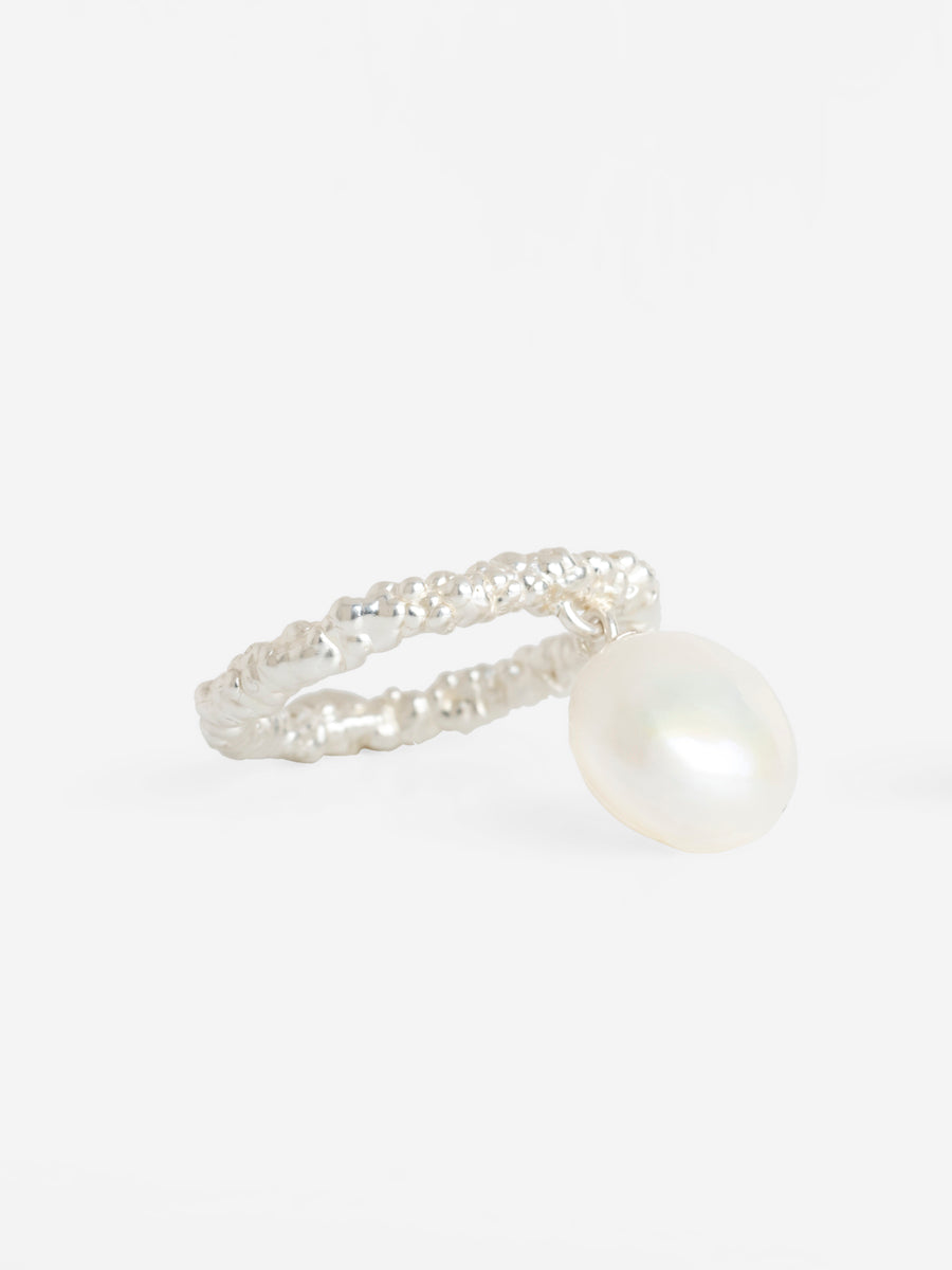 Swinging Pearl Sparkling Ring